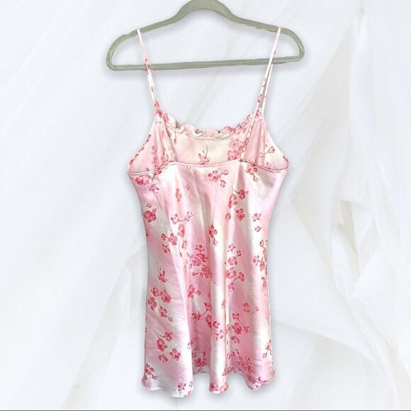 Vintage Avon (M) Light Pink Chemise - Picture 4 of 6